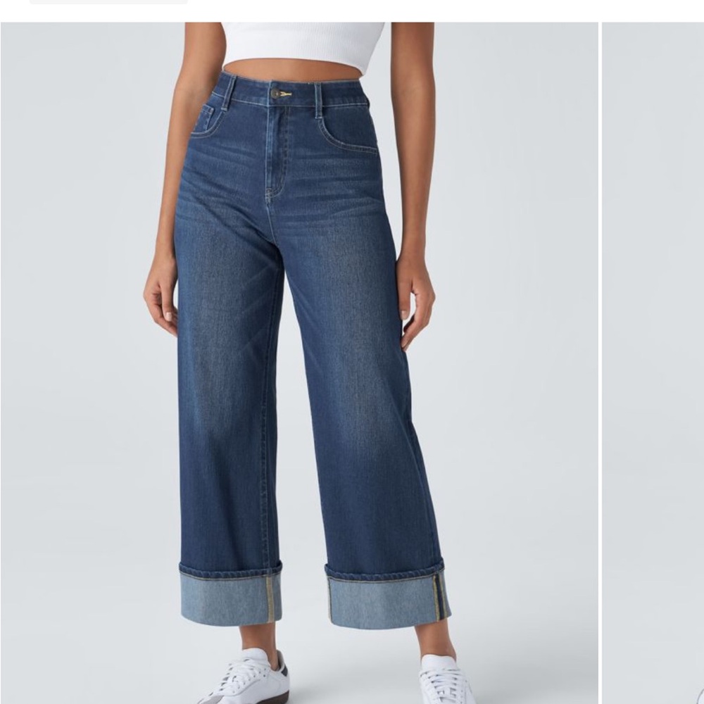 NWT HALARA Flex Highwaisted Rolled Hem Wide Leg Jean-Paint Blue Denim-Medium